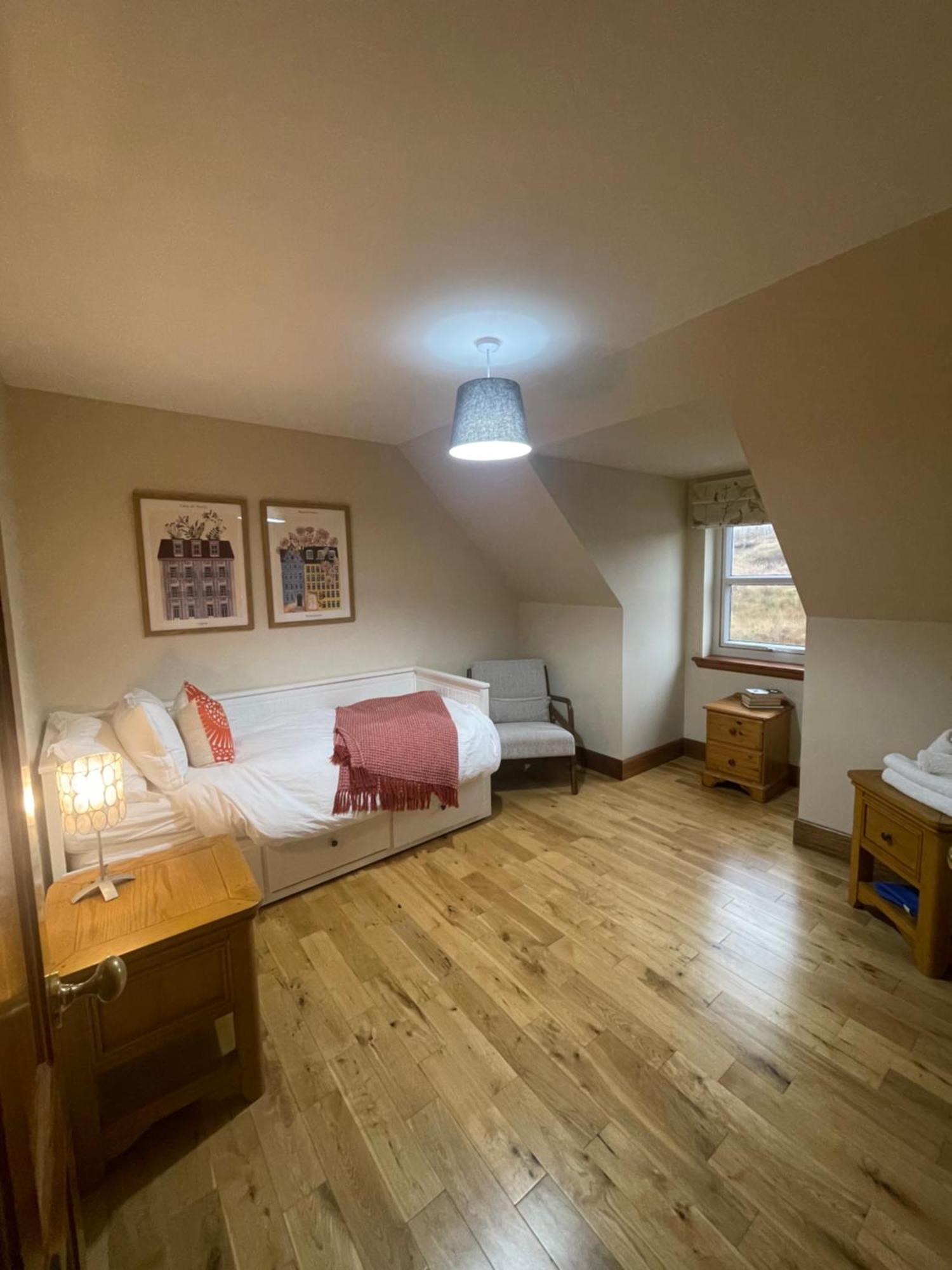 Head In The Skye - Healabhal Cottage Ose المظهر الخارجي الصورة